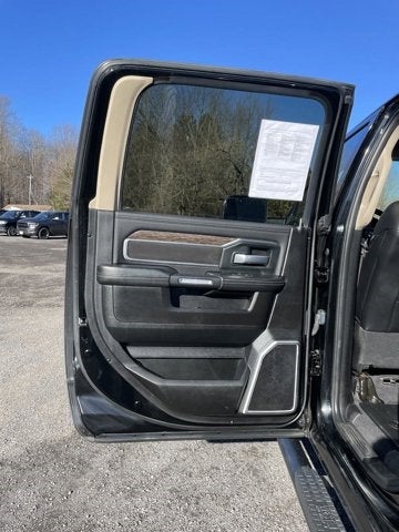 2019 RAM 2500 Laramie 4x4 Crew Cab 6'4" Box